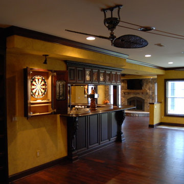The Rose & Crown, hand painted sign by Tom Taylor of Mural Art LLC