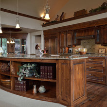 Kitchen & Bar