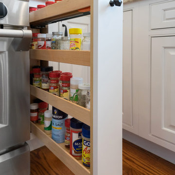 Bright Traditional Kitchen in Pipersville