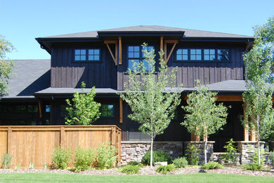 Photo of an arts and crafts exterior in Calgary.