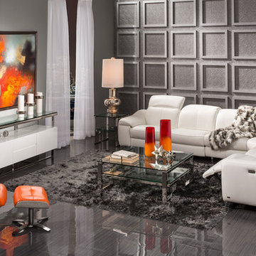 Gaspy White Power Motion Leather Sofa