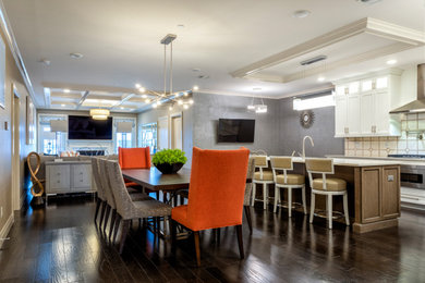 Example of a trendy living room design in New York