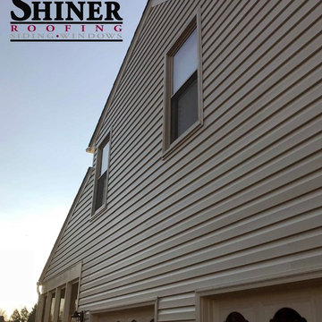 CertainTeed Monogram vinyl siding Desert Tan