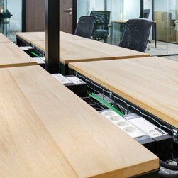 Tables de bureaux professionnels sur-mesure - Products