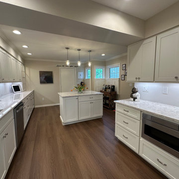 Beautifully Spacious Kitchen