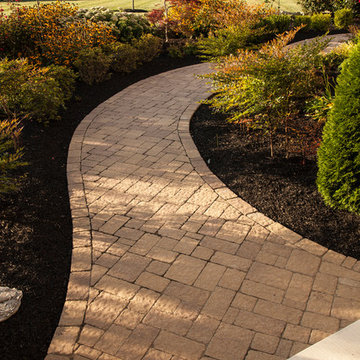 Traditional Style Walkway