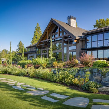 Luxury Living on the Lake
