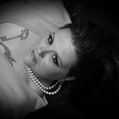 Tanya Phillips's photo