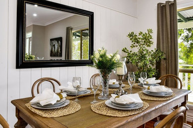 Inspiration for a country dining room in Sunshine Coast.