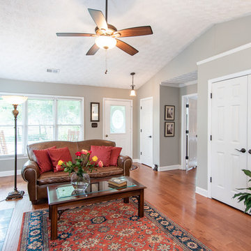 S Garden Ct NE