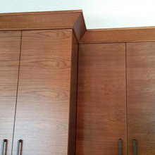 Transitional Walnut Kitchen