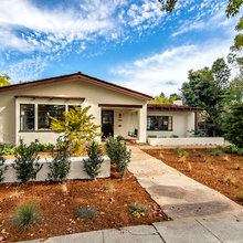 Entry / Front Yard