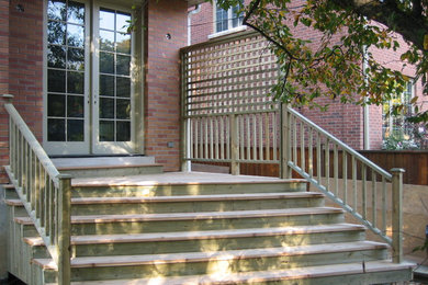 Deck photo in Ottawa