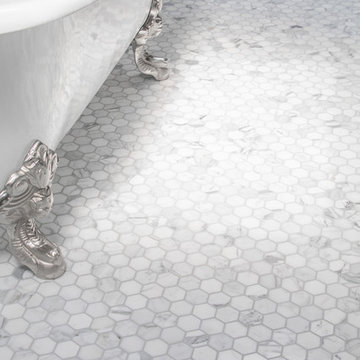 Statuary Clawfoot tub