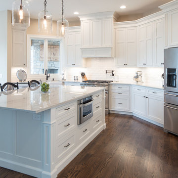 Decorator White Inset Cabinets (Neyer)