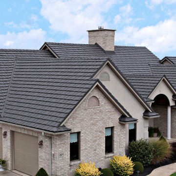 Metal Roofing - Classic Manor Shake in Shake Gray