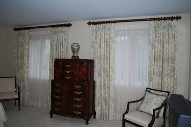 Example of a classic bedroom design in New York