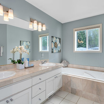 Relaxing Kirkland Townhouse
