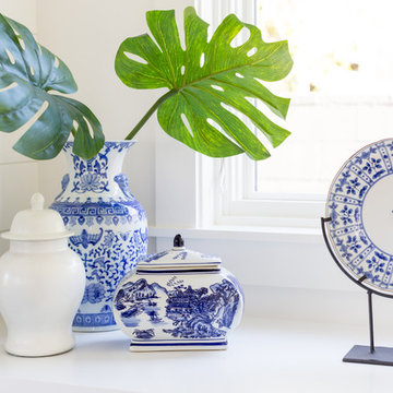Blue and White Chinese Porcelain Ginger Jar Decor