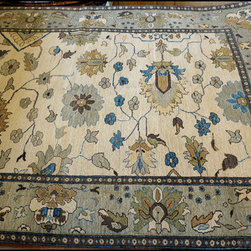 Traditional Rugs - Products