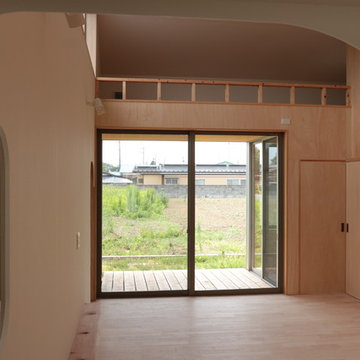 休耕地の家