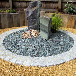 Gravel Gardens - Paving, Stones & Walling