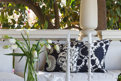 This is an example of a contemporary porch design in San Francisco.
