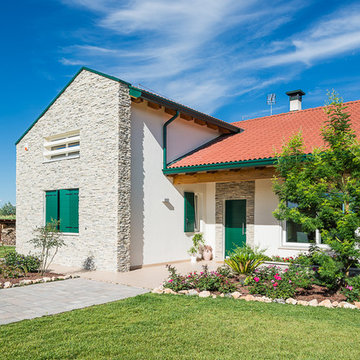 Una villa in legno immersa nel verde - 210 mq