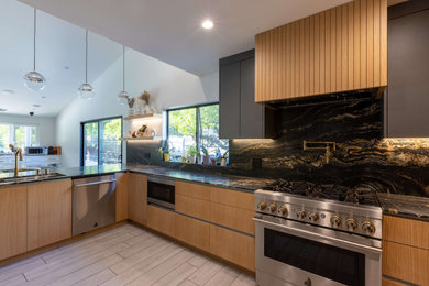 Example of a trendy kitchen design in Los Angeles