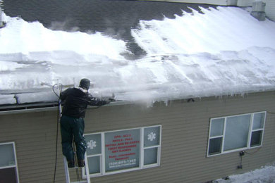 Winter Gutter Cleaning & Ice Dam Removal