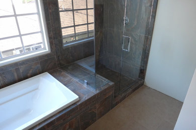 Bathroom - transitional bathroom idea in Los Angeles