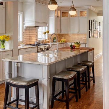 Winnetka Kitchen Remodel - Beautiful Craftsmanship!