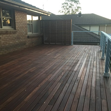 Spotted Gum Deck and Privacy Screen with Pine Handrail