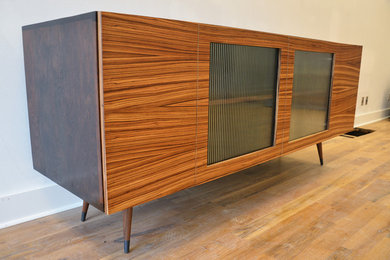 Inspiration for a large 1960s dining room remodel in Cincinnati
