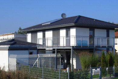 This is an example of a contemporary home design in Nuremberg.