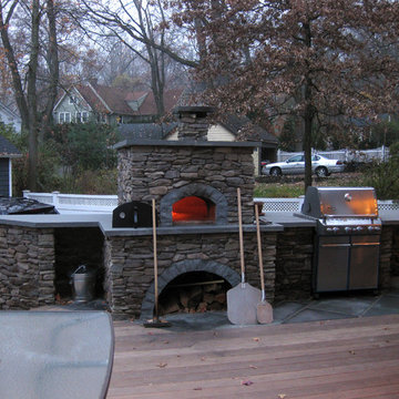 Outdoor kitchen with pizza oven