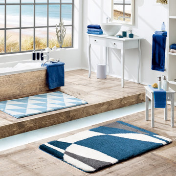 Blue Sea Bathroom Decor Theme