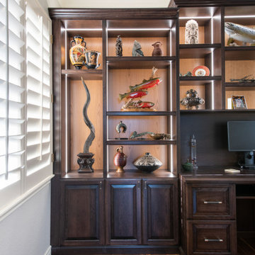 Hacienda Home Office & Closet