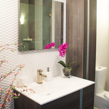 Mixed Textures for Modern Bathroom