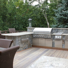 Outdoor Kitchen