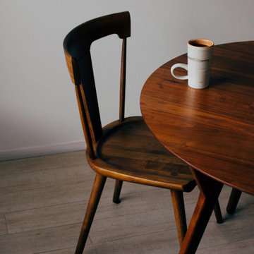 Simple Dining Room with Simple Moulding