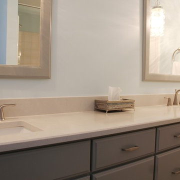 Kabinart Maple Hampton in Shade Bathroom