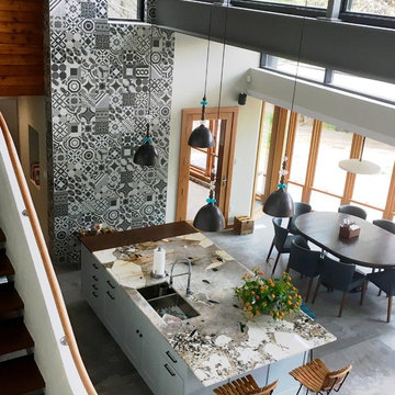 ColeDesign Studio -   MODERN PANABODE
