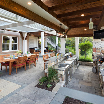 Transitional Patio