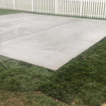 Regular concrete patio 008