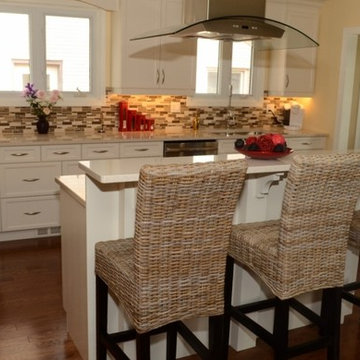 White Kitchens- So prestine yet so stylish!!