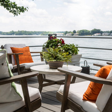 Boathouse Getaway