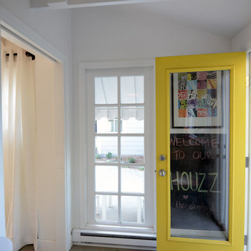 My Houzz: Detached Garage Conversion to Dream Lounge Space