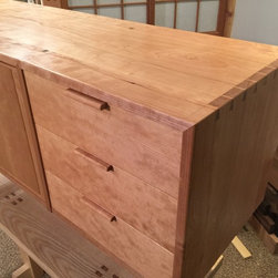 Hikido Cabinet - Products