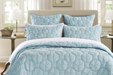 Inspiration for a bedroom remodel in New York